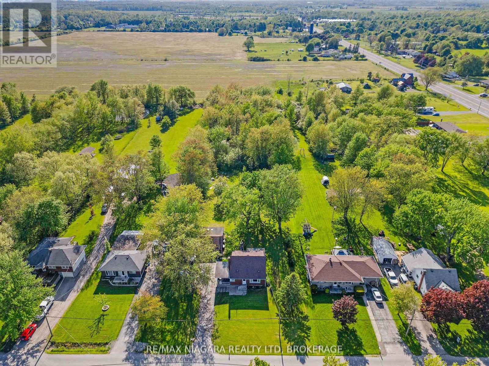 Photo 43 of 958 Silver Bay Road, Port Colborne ON