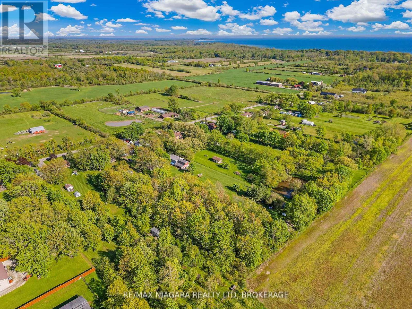 Photo 41 of 958 Silver Bay Road, Port Colborne ON