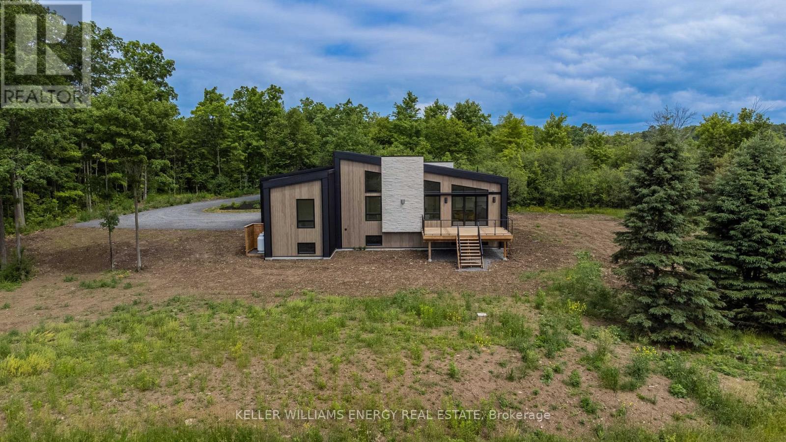 Photo 8 of 13 Partridge Hollow Road, Prince Edward County ON