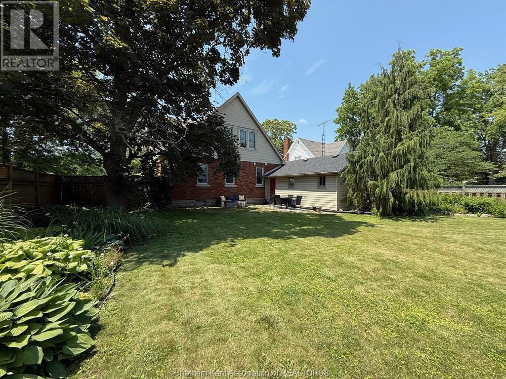 Photo 33 of 913 North Street, Dresden ON