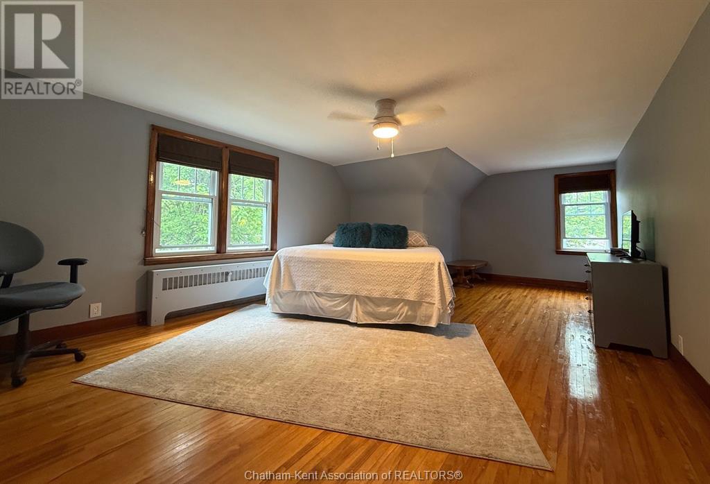 Photo 23 of 913 North Street, Dresden ON