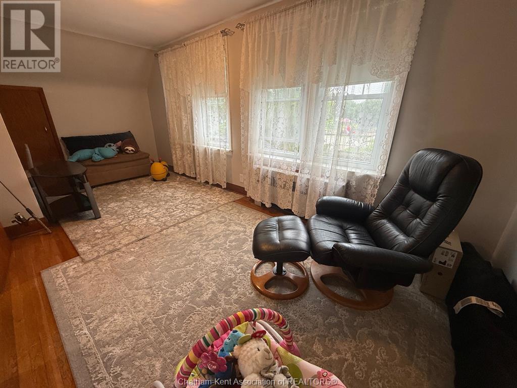 Photo 26 of 913 North Street, Dresden ON