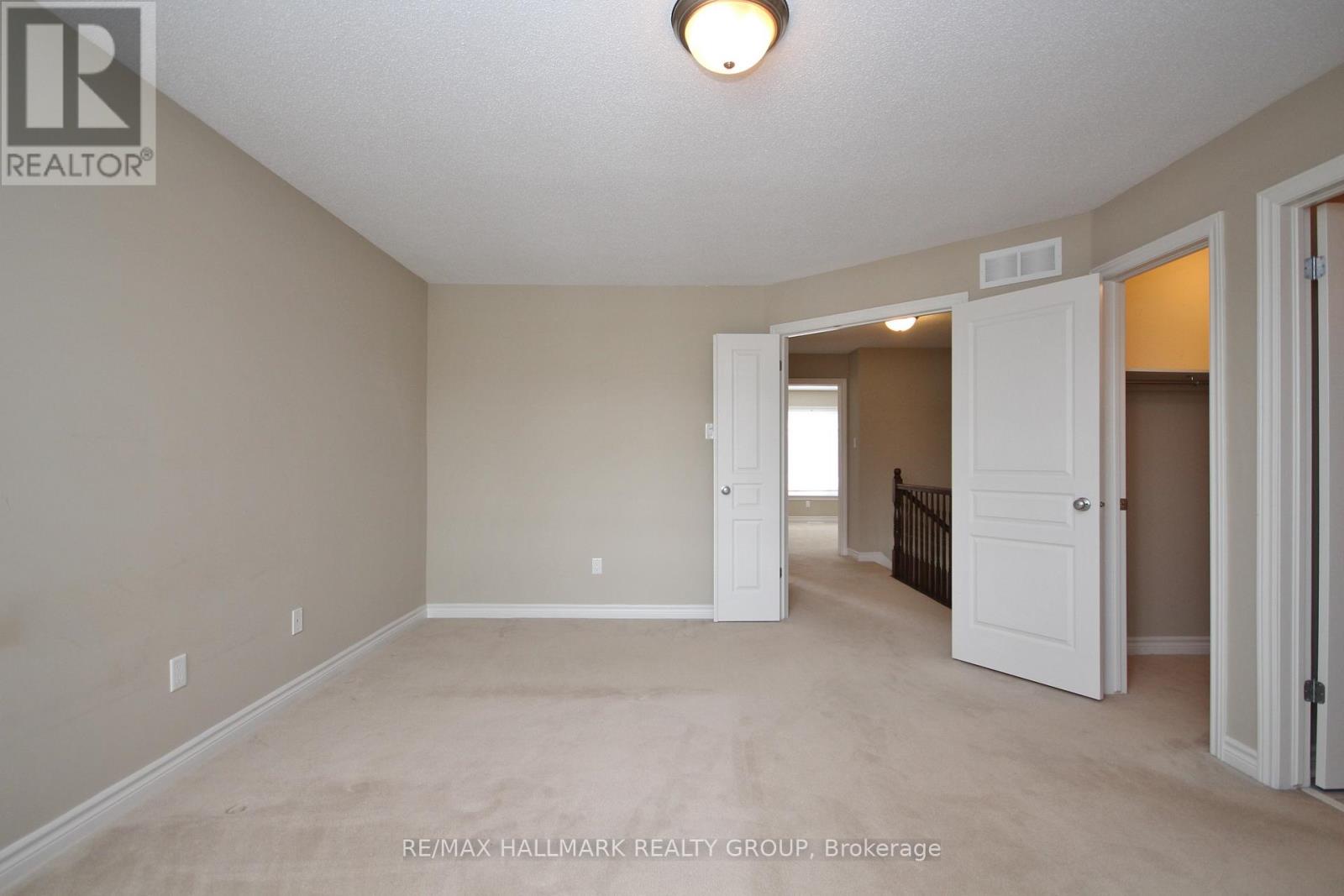 https://ddfcdn.realtor.ca/listing/TS638870636876930000/reb76/highres/7/x12256817_15.jpg