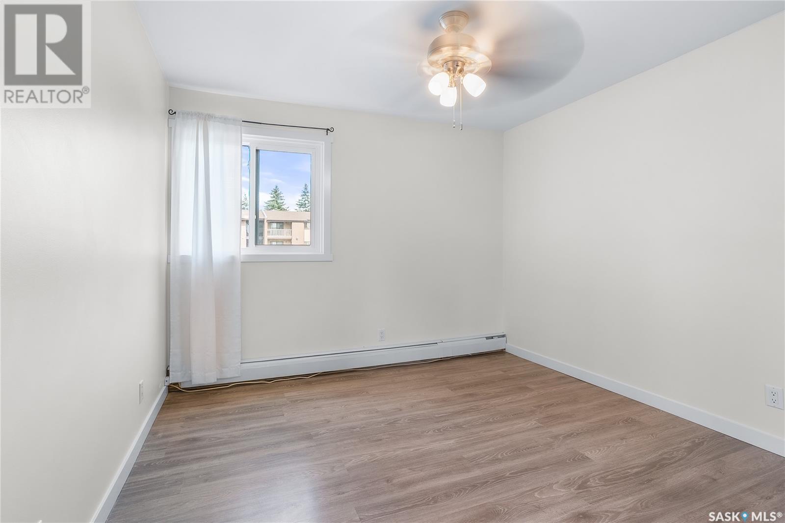 Single Family House Low rise for Sale in   Tait CRESCENT Saskatoon 