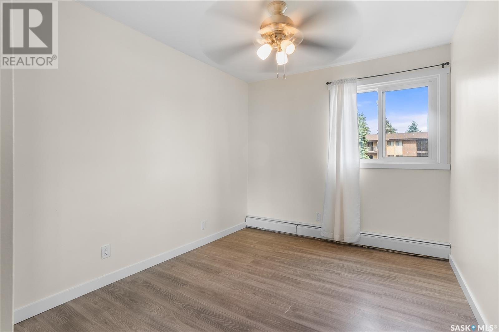Single Family House Low rise for Sale in   Tait CRESCENT Saskatoon 