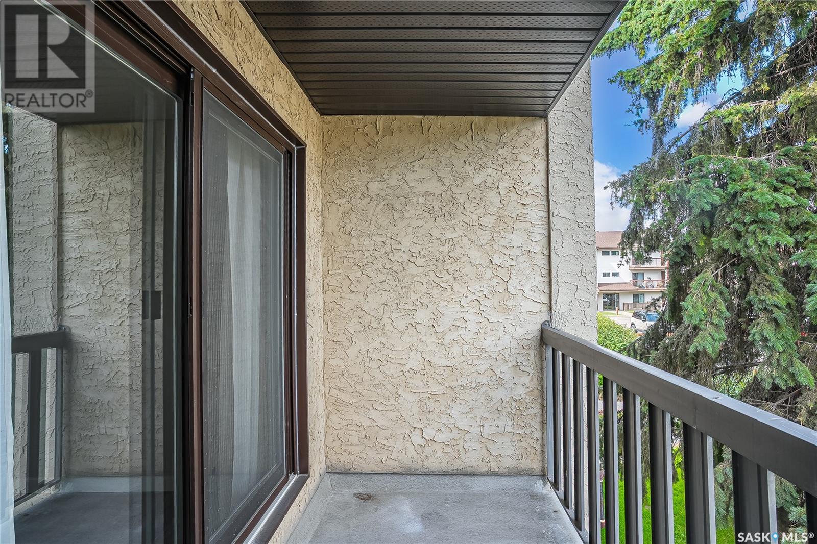 Single Family House Low rise for Sale in   Tait CRESCENT Saskatoon 