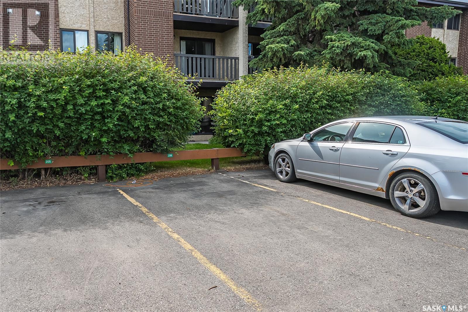 Single Family House Low rise for Sale in   Tait CRESCENT Saskatoon 
