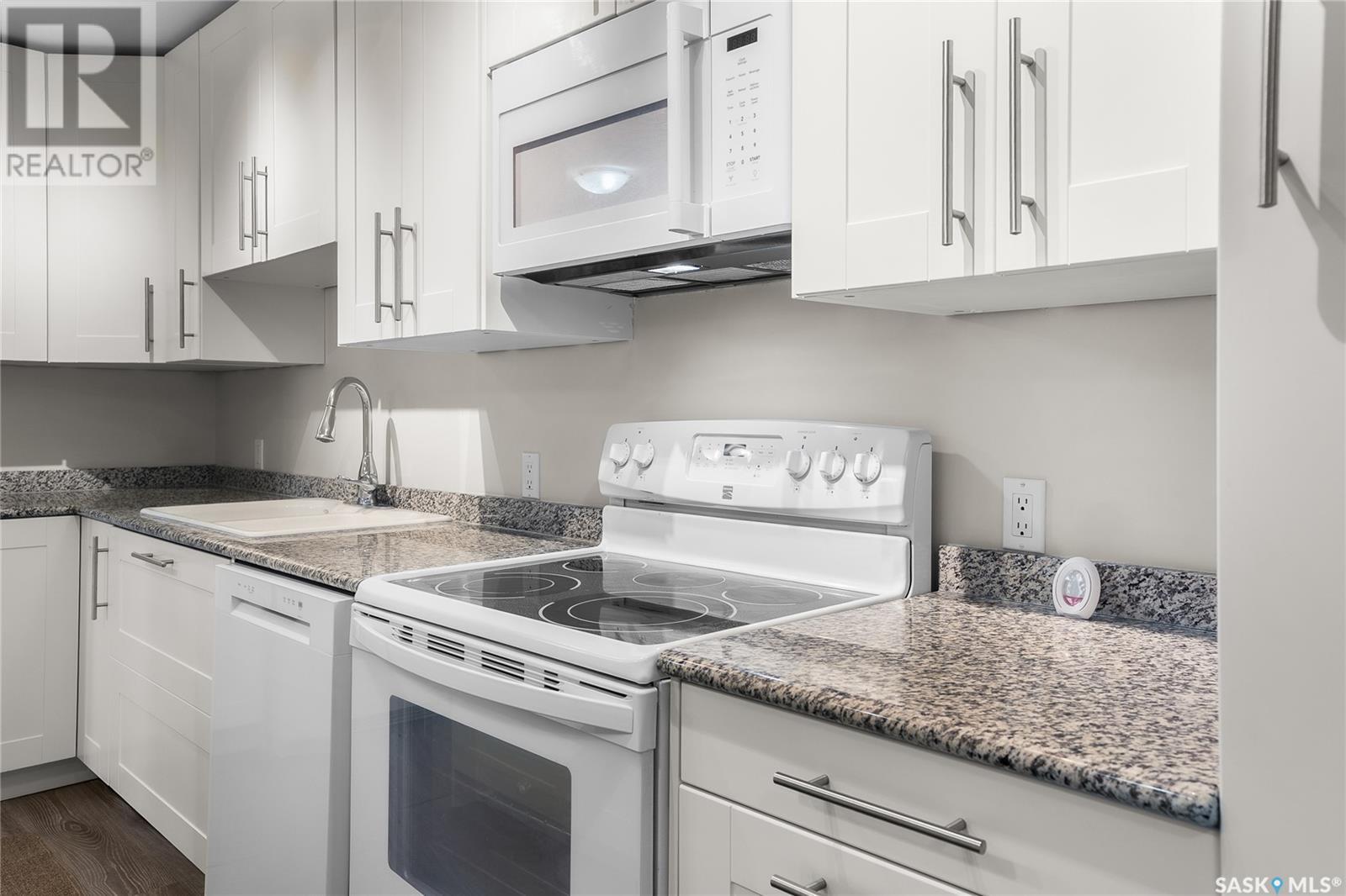 Single Family House Low rise for Sale in   Tait CRESCENT Saskatoon 