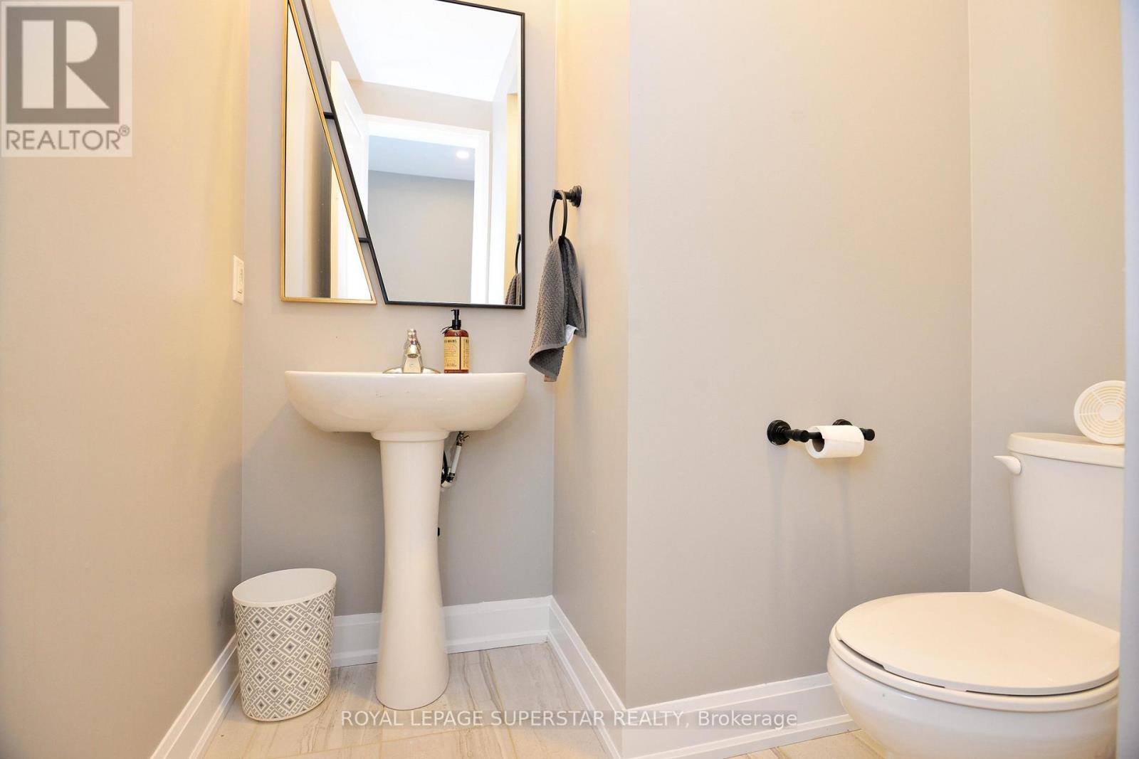 Photo 39 of 236 Cherryhurst Road, Oakville ON