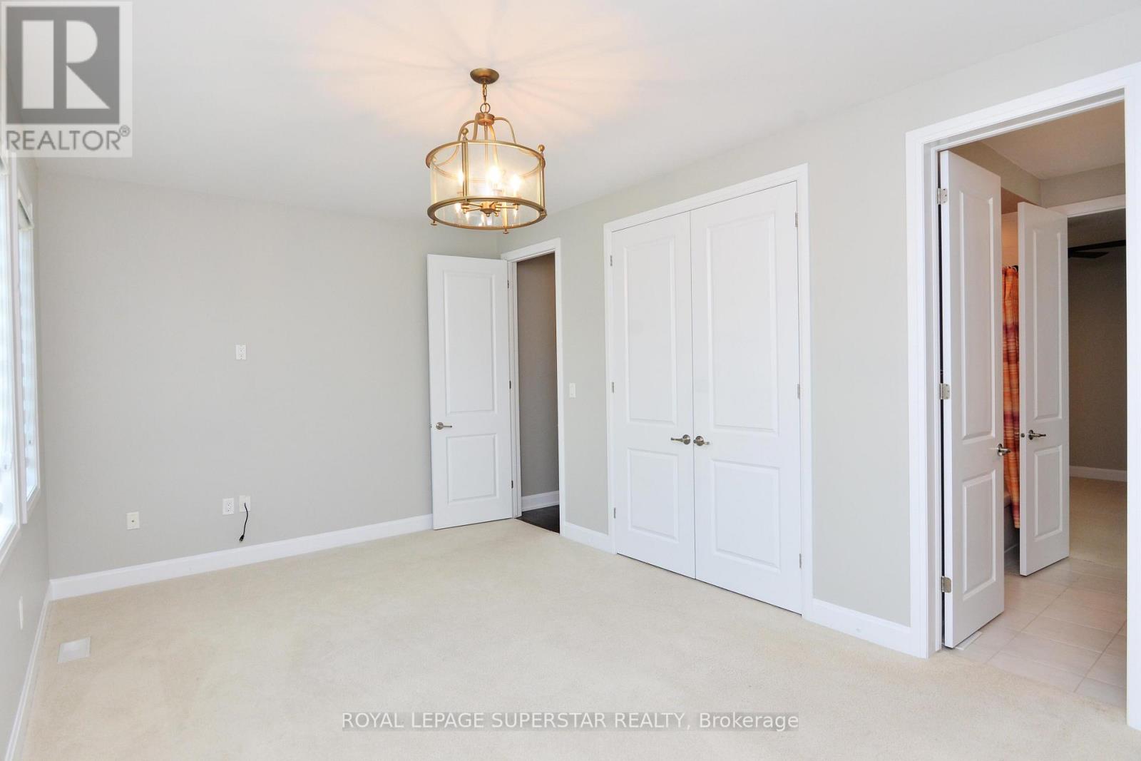 Photo 17 of 236 Cherryhurst Road, Oakville ON