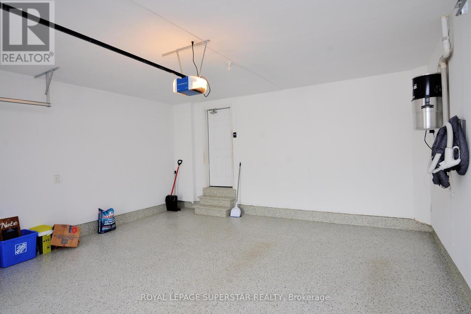 Photo 8 of 236 Cherryhurst Road, Oakville ON