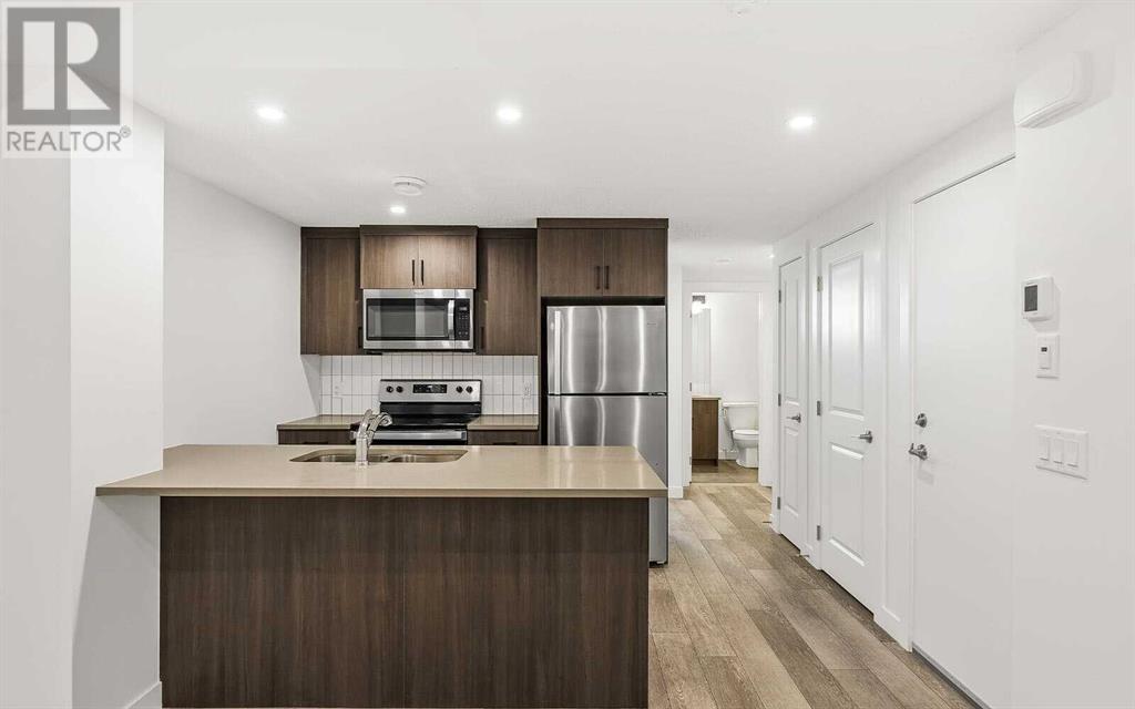 Photo 17 of 36 Starling Place Nw, Calgary AB