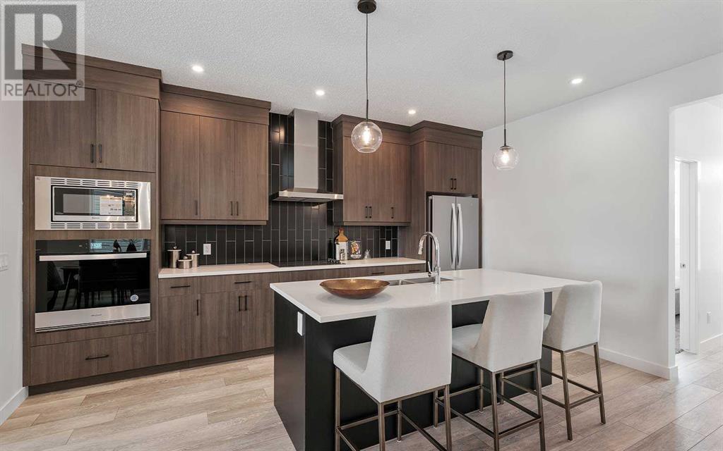 Photo 6 of 36 Starling Place Nw, Calgary AB
