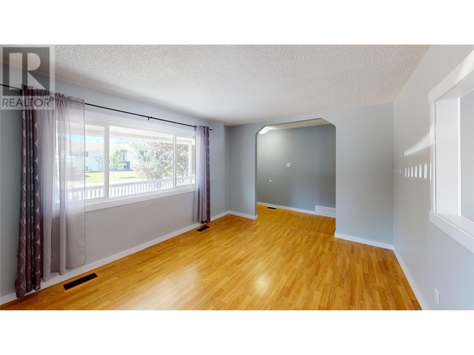 Photo 23 of 465 White Birch Crescent, Sparwood BC