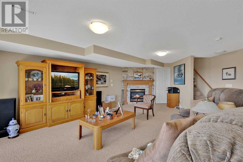 Single Family House Bungalow for Sale in  Springbank Villas SW Springbank Hill Calgary 