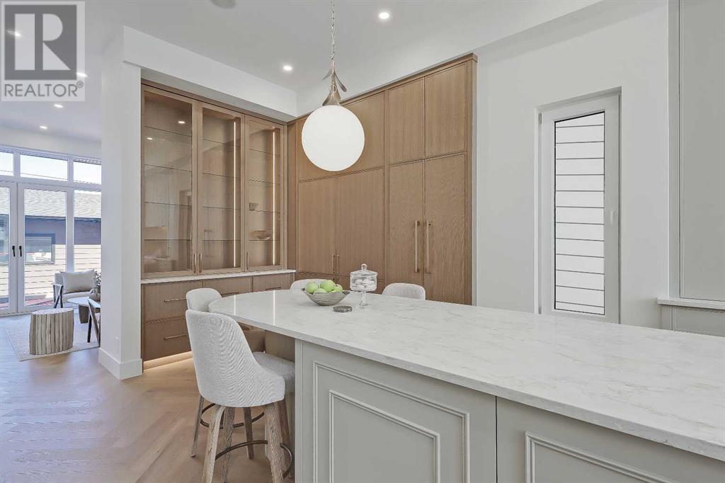 Single Family House for Sale in   Avenue SW North Glenmore Park Calgary 