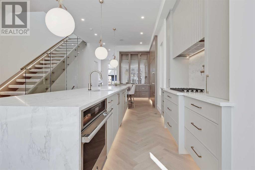 Single Family House for Sale in   Avenue SW North Glenmore Park Calgary 