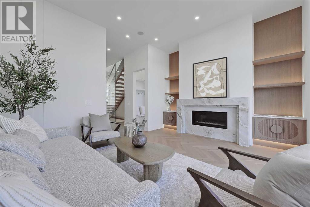 Single Family House for Sale in   Avenue SW North Glenmore Park Calgary 