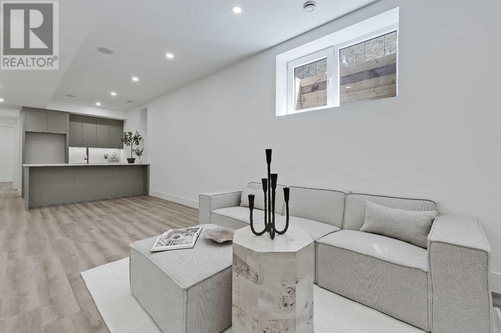 Single Family House for Sale in   Avenue SW North Glenmore Park Calgary 
