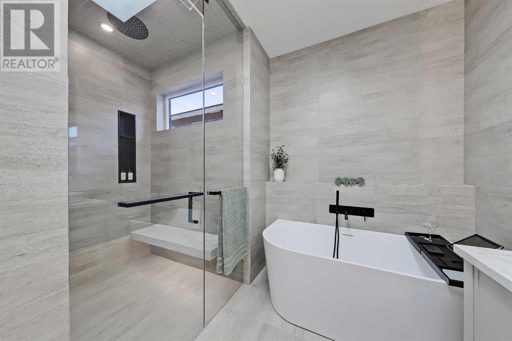 Single Family House for Sale in   Avenue SW North Glenmore Park Calgary 