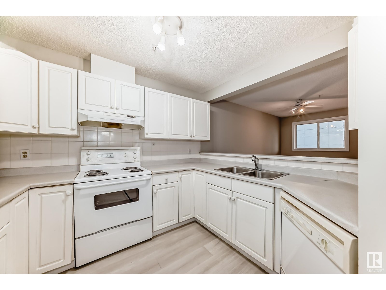 Photo 40 of 308 10153 117 St Nw, Edmonton AB