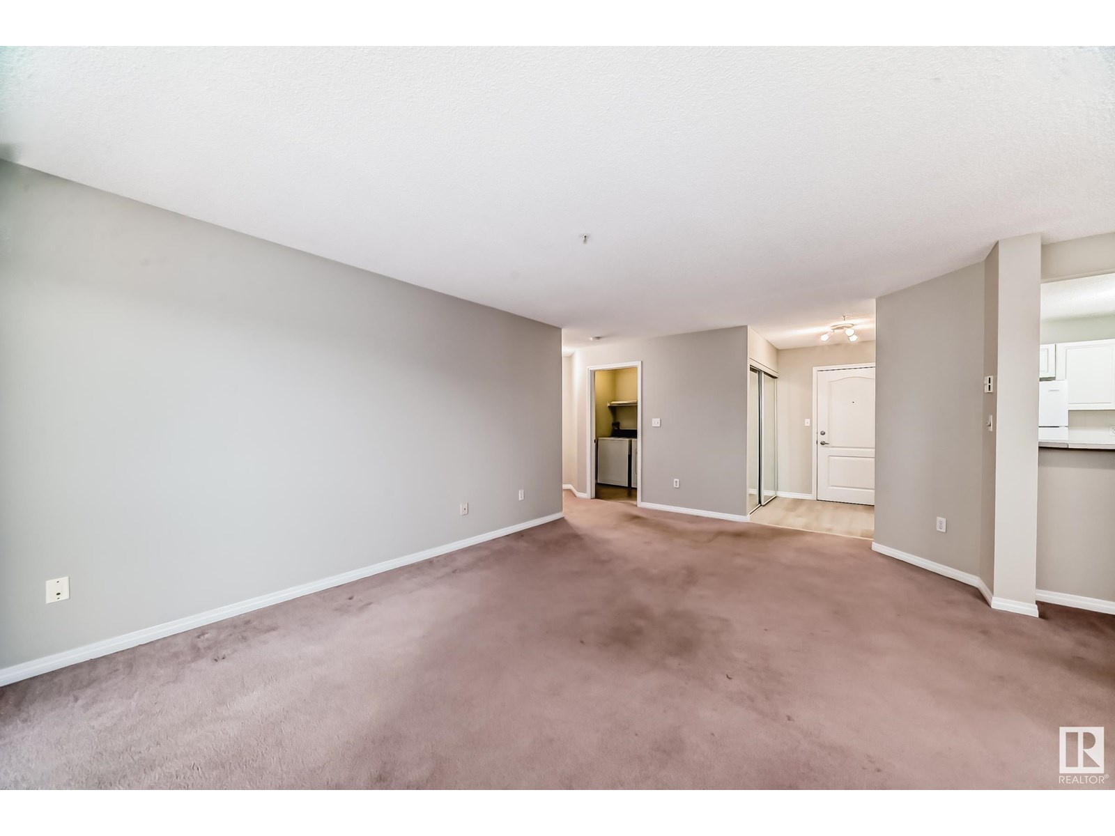 Photo 18 of 308 10153 117 St Nw, Edmonton AB