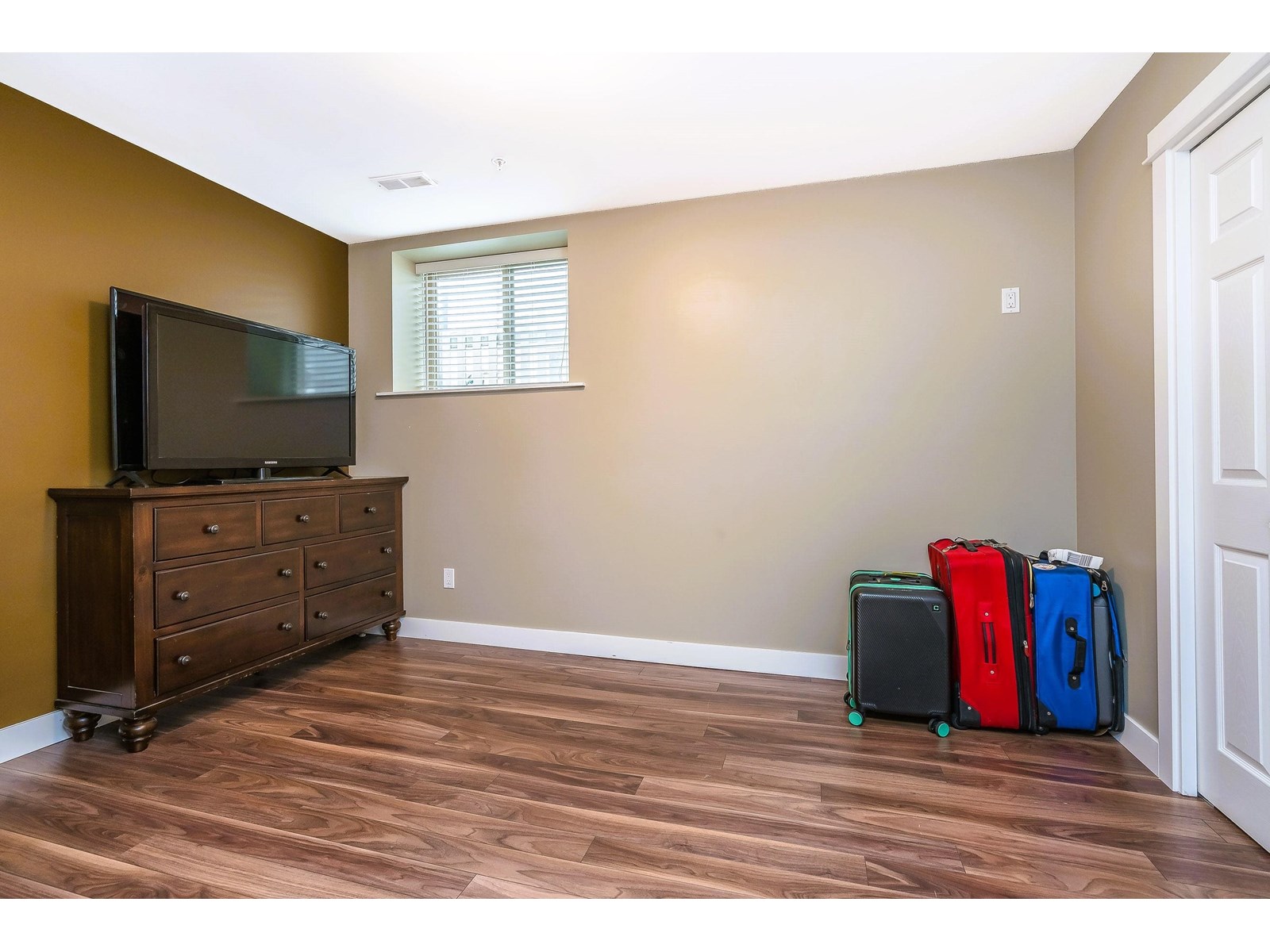 Photo 9 of 9451 Kanaka Street, Langley BC