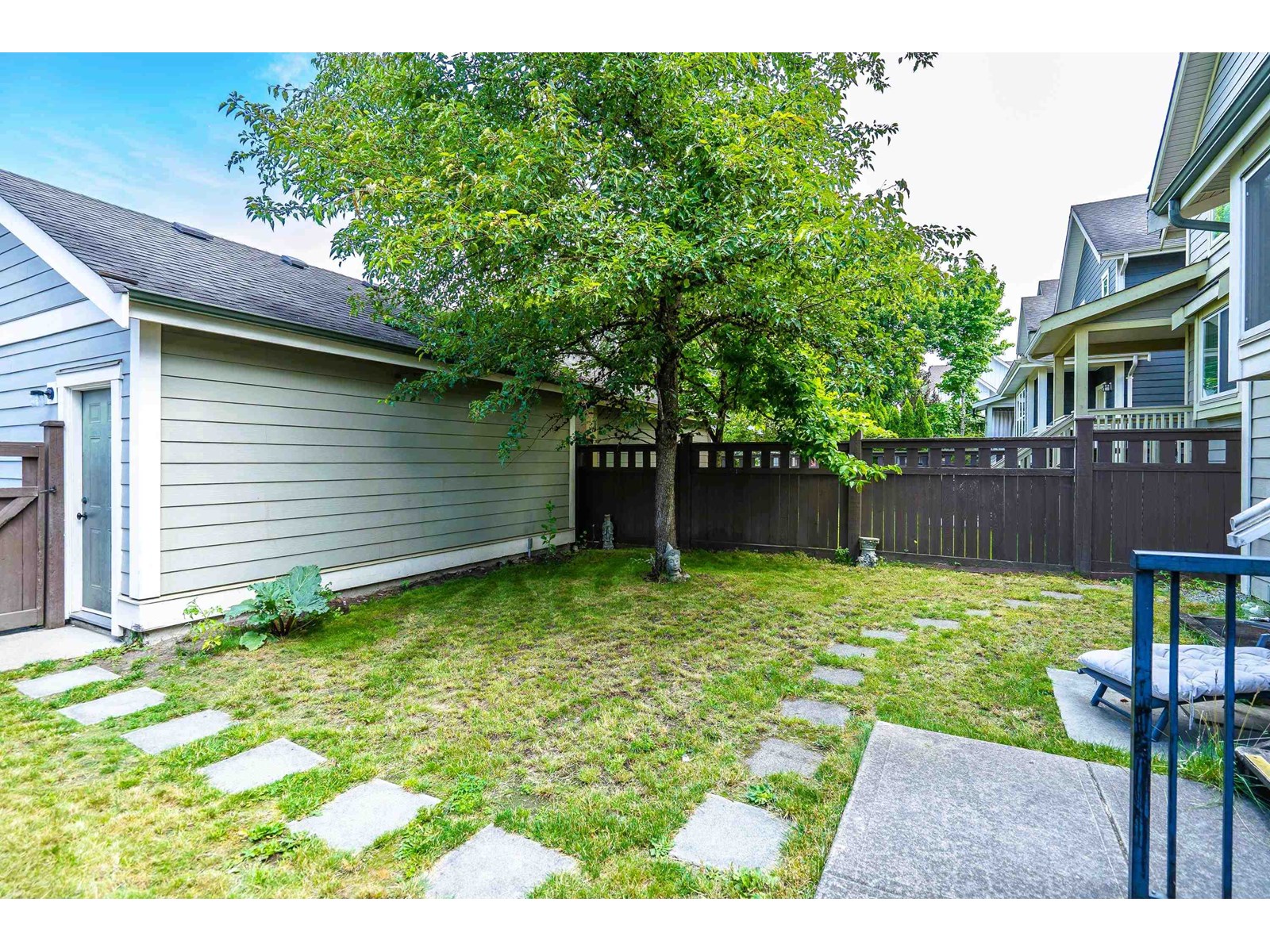 Photo 7 of 9451 Kanaka Street, Langley BC