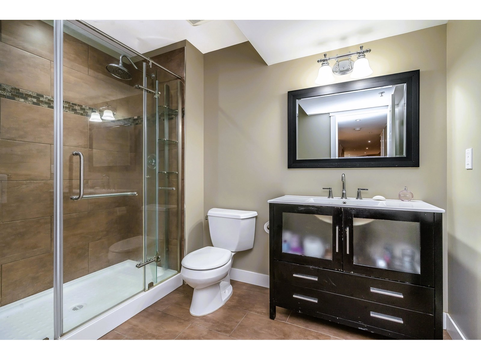Photo 17 of 9451 Kanaka Street, Langley BC