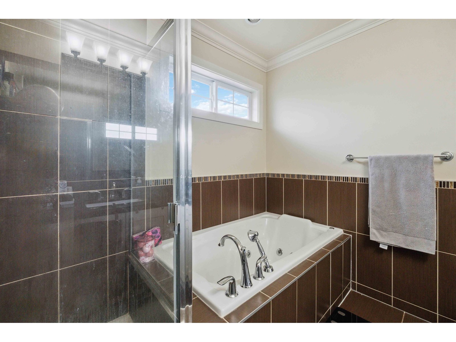Photo 19 of 6750 191 A Street, Surrey BC
