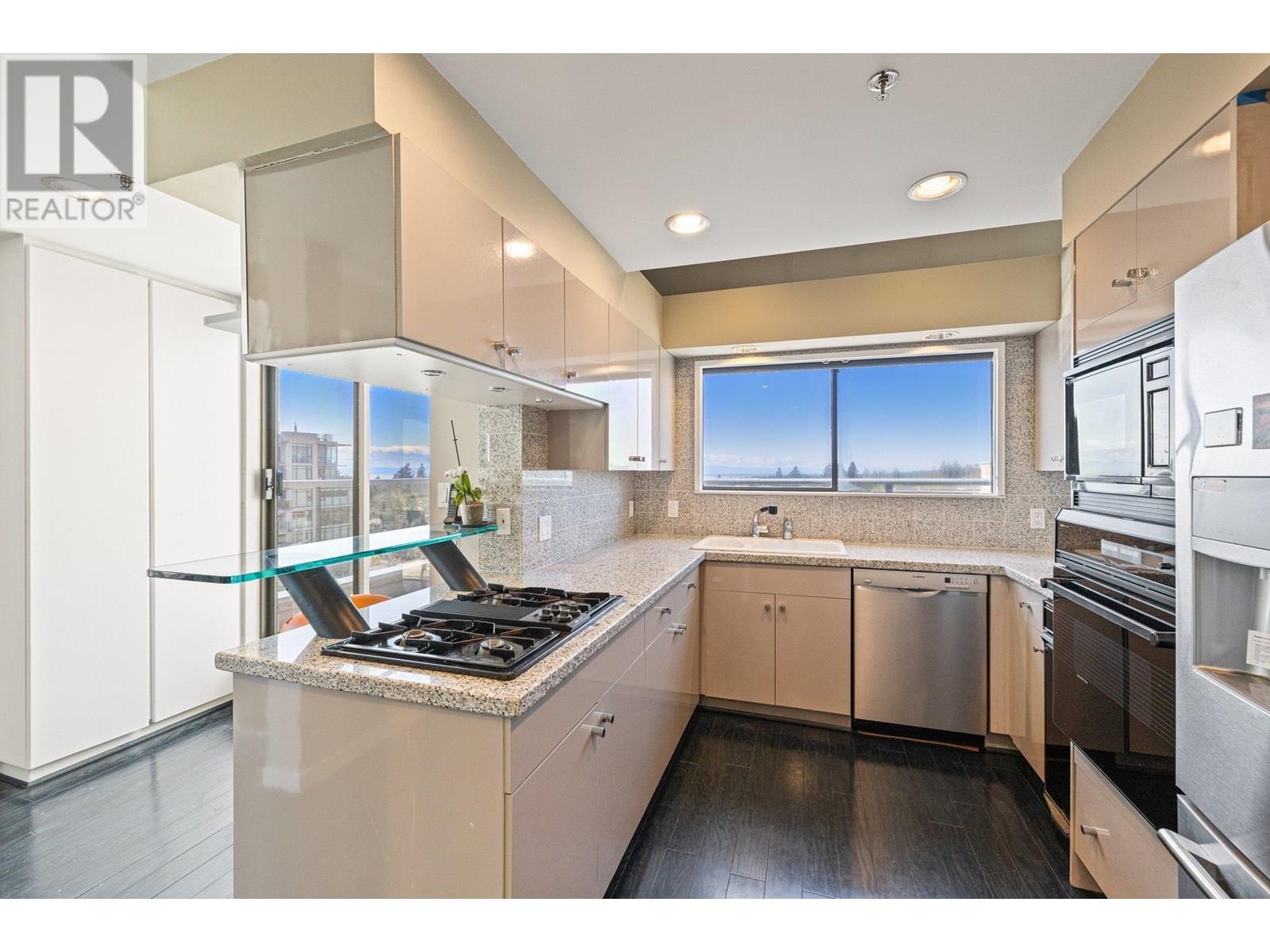 Photo 6 of 1100 5890 Balsam Street, Vancouver BC