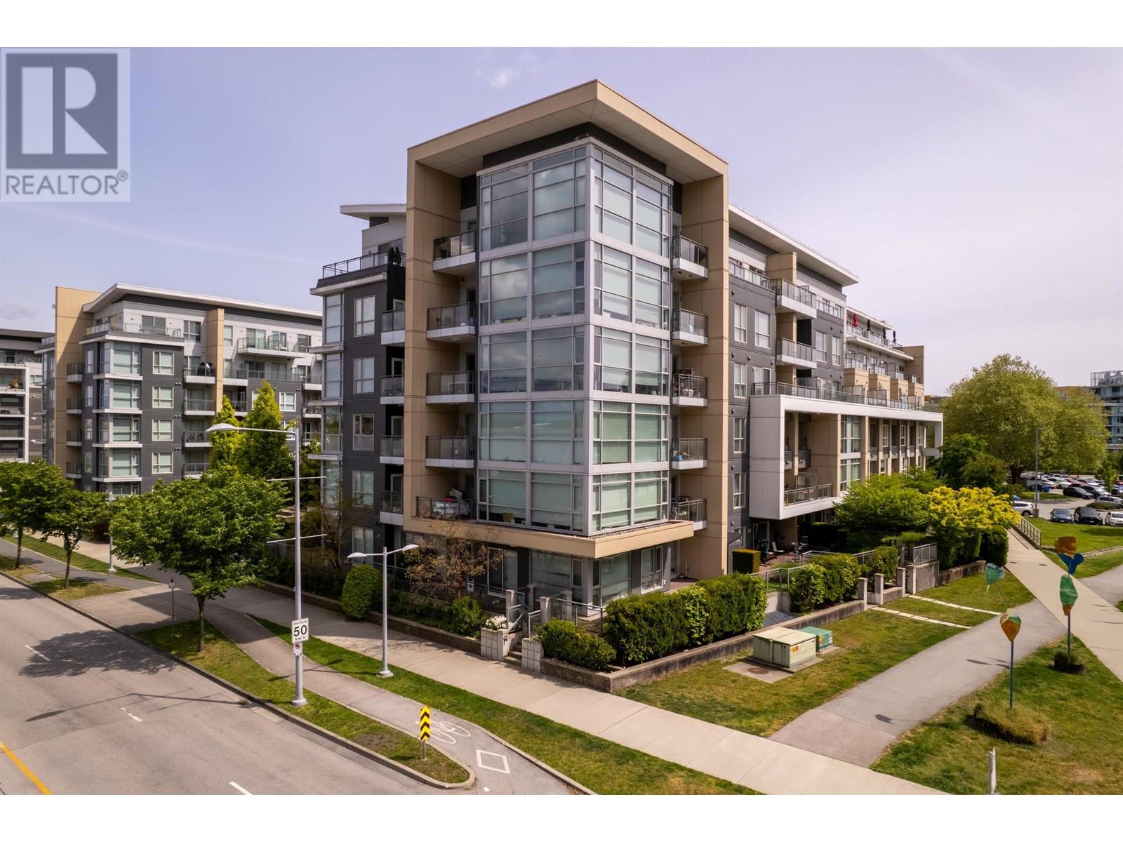 Photo 1 of 715 5311 Cedarbridge Way, Richmond BC