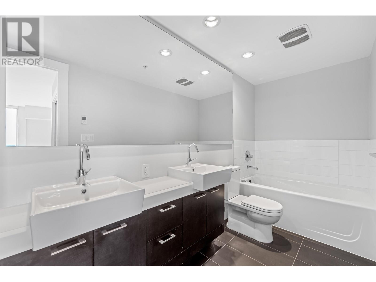 Photo 16 of 2703 535 Smithe Street, Vancouver BC