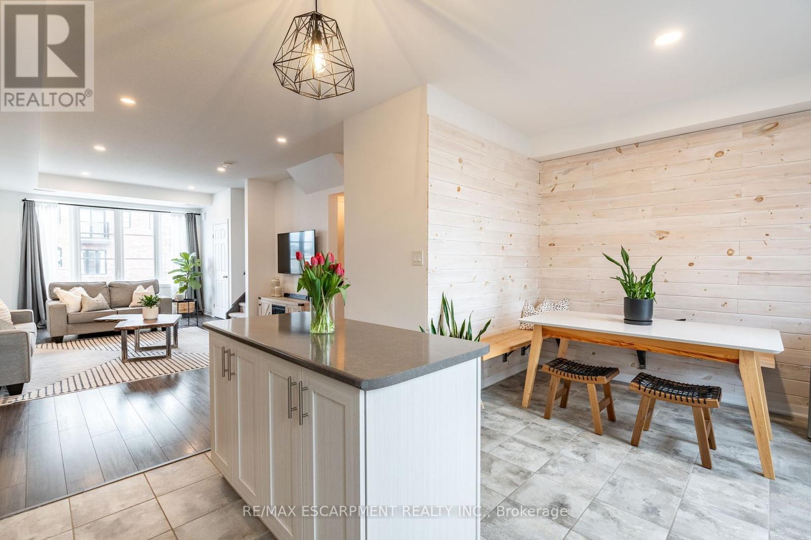 Photo 2 of 45 219 Dundas Street E, Hamilton ON