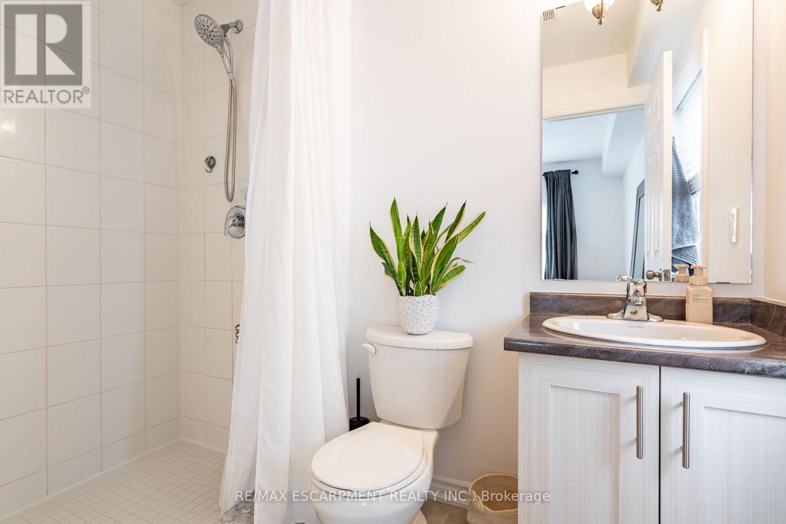 Photo 38 of 45 219 Dundas Street E, Hamilton ON