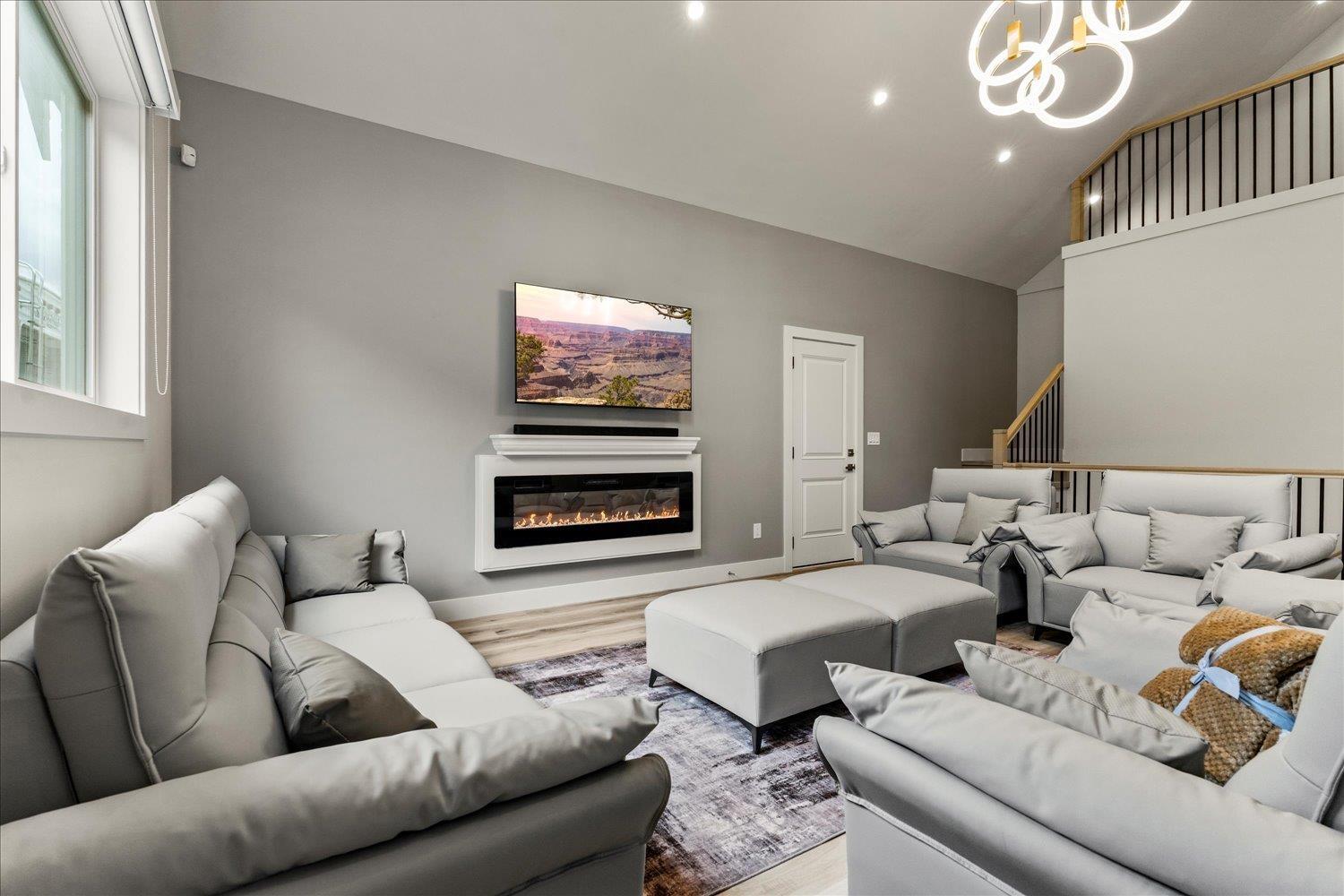 HG167 71375 GROVE BOULEVARD, Sunshine Valley, Hope