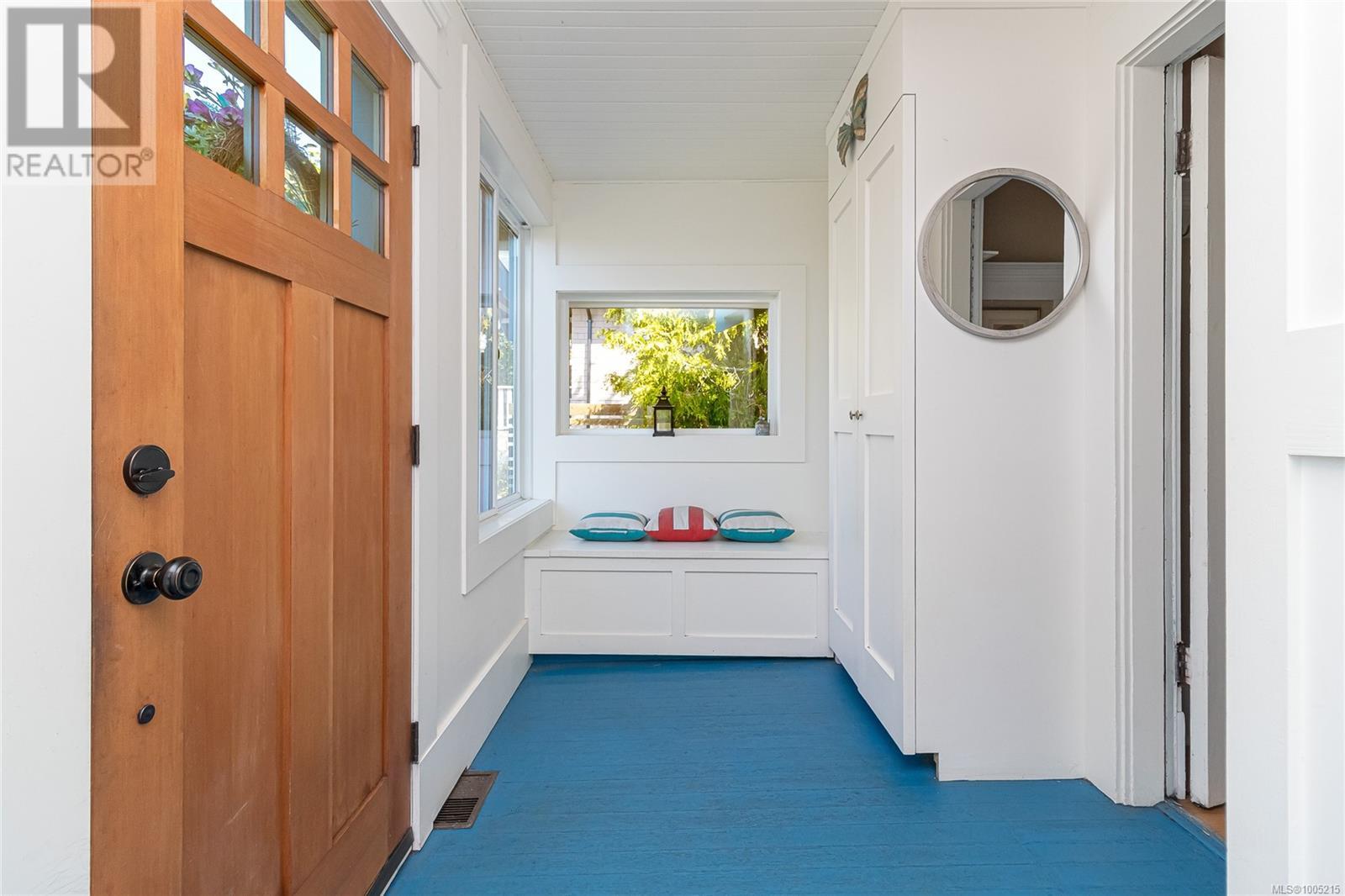 Single Family House Character for Sale in  Prior St Victoria 