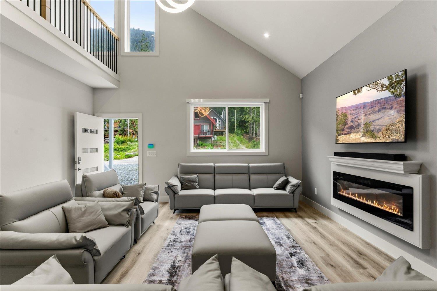 HG167 71375 GROVE BOULEVARD, Sunshine Valley, Hope