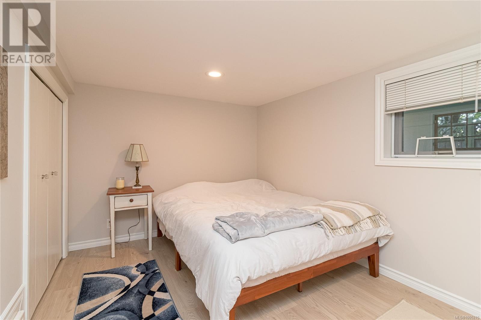 Single Family House Character for Sale in  Prior St Victoria 