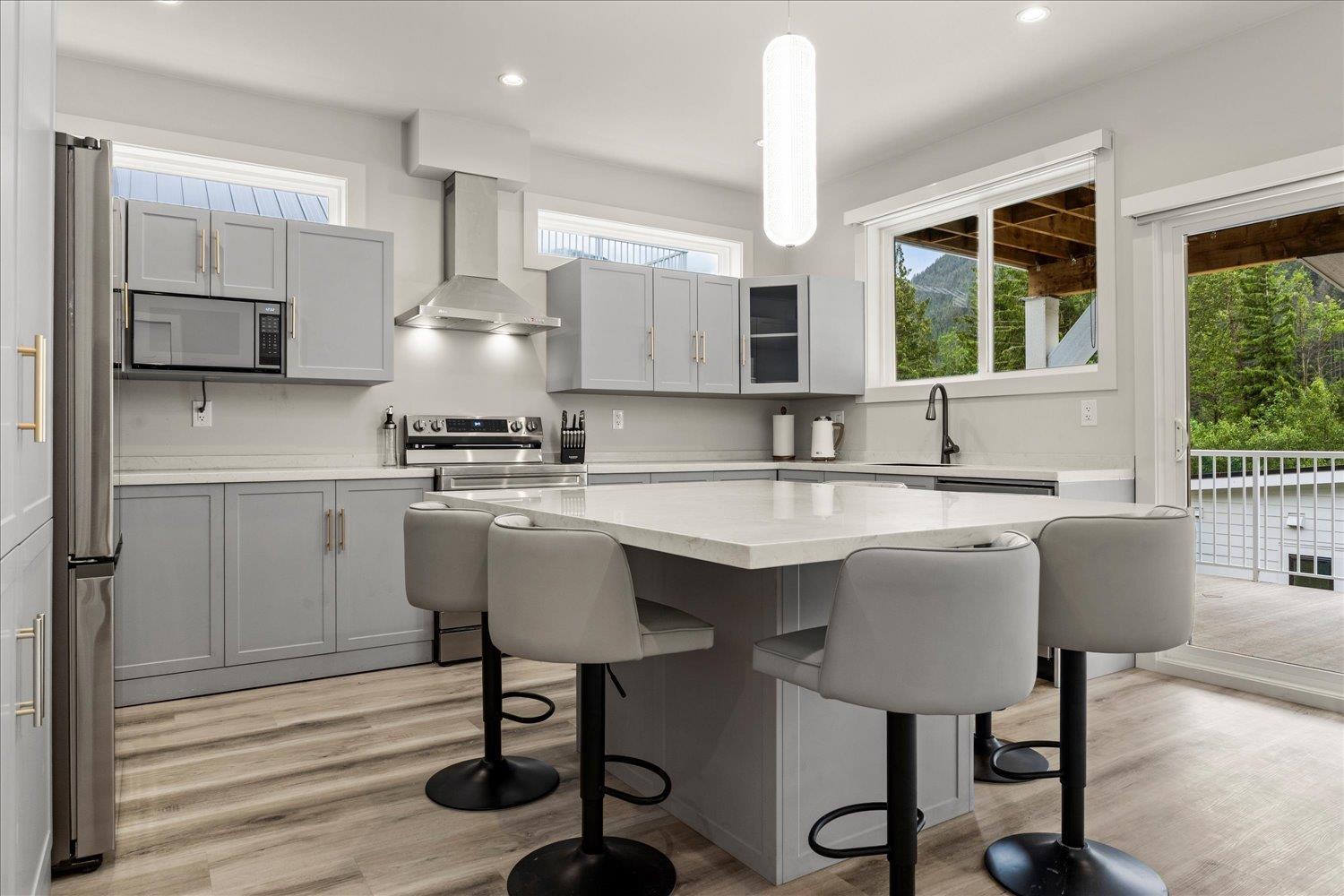 HG167 71375 GROVE BOULEVARD, Sunshine Valley, Hope