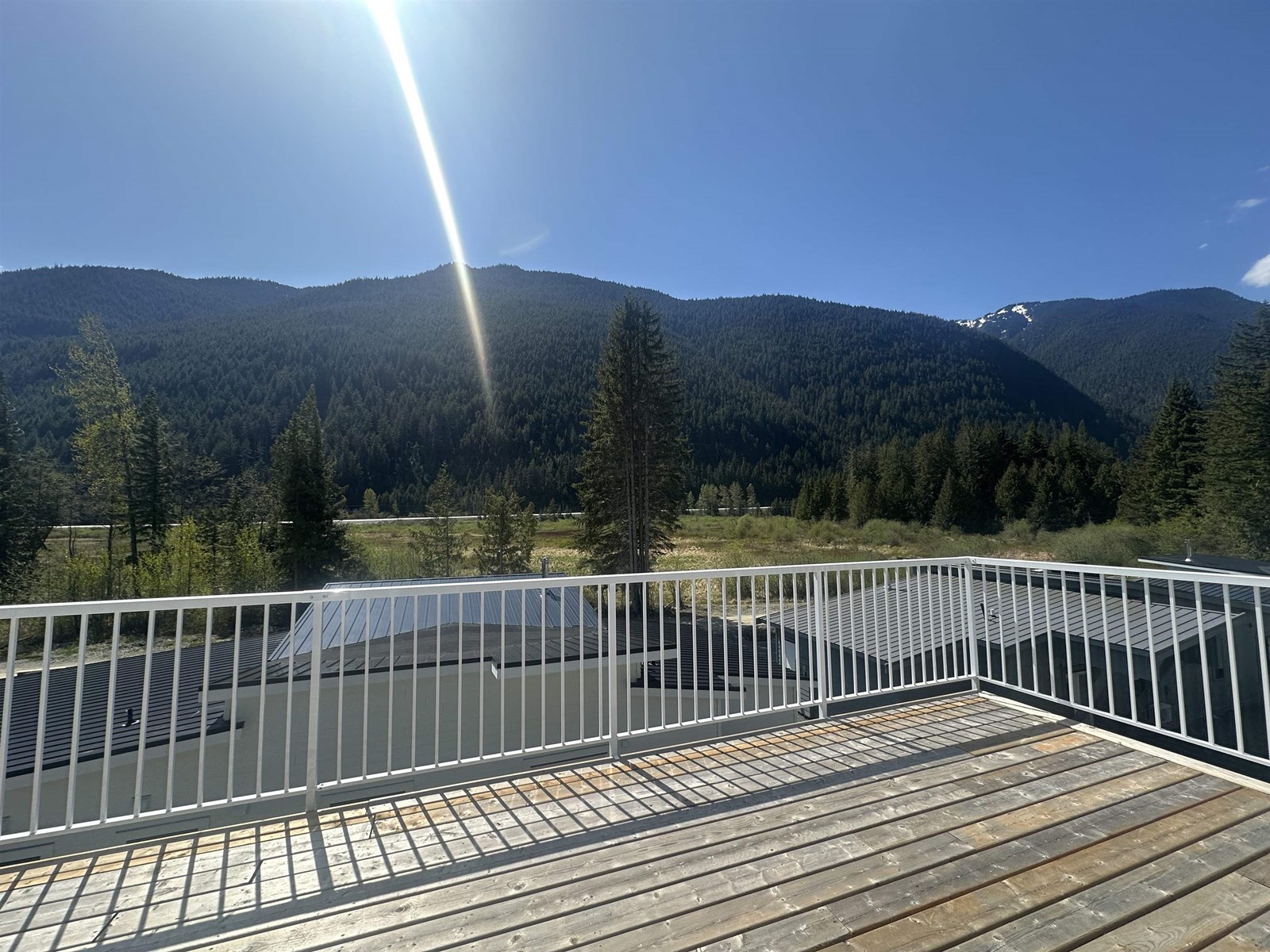 HG167 71375 GROVE BOULEVARD, Sunshine Valley, Hope