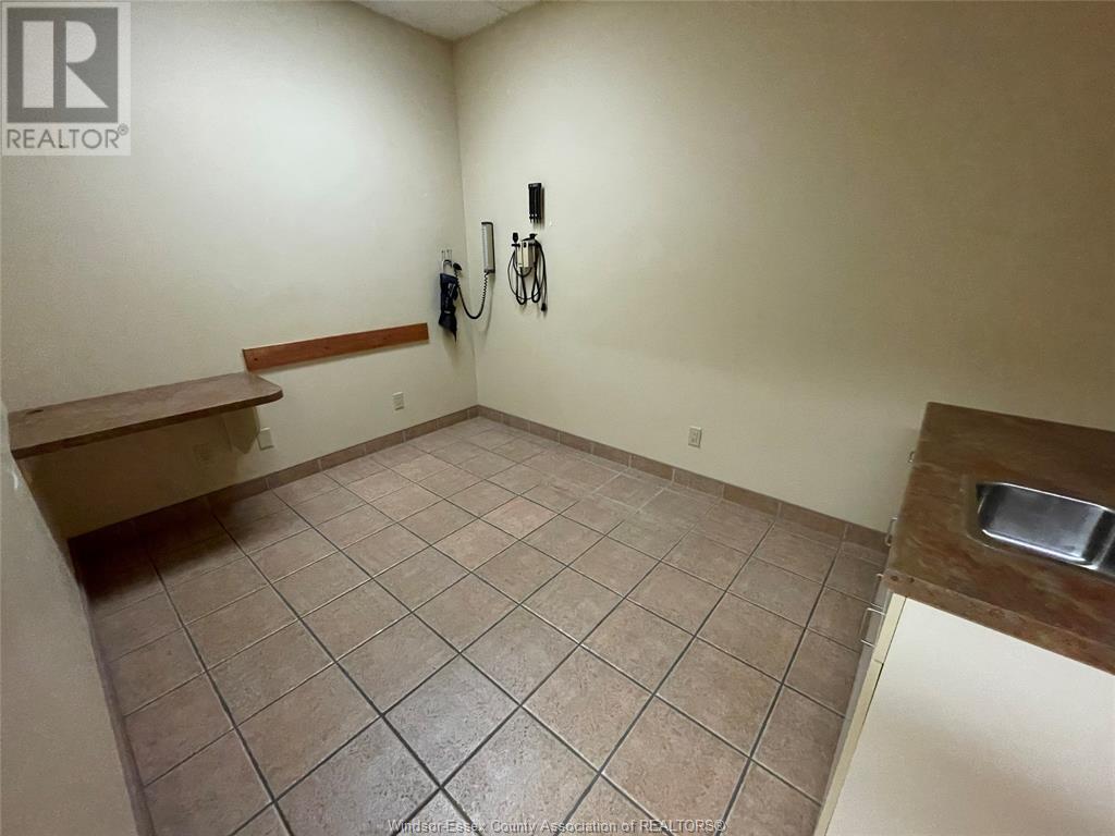 Photo 5 of 2109 Ottawa Street Unit 1550, Windsor ON