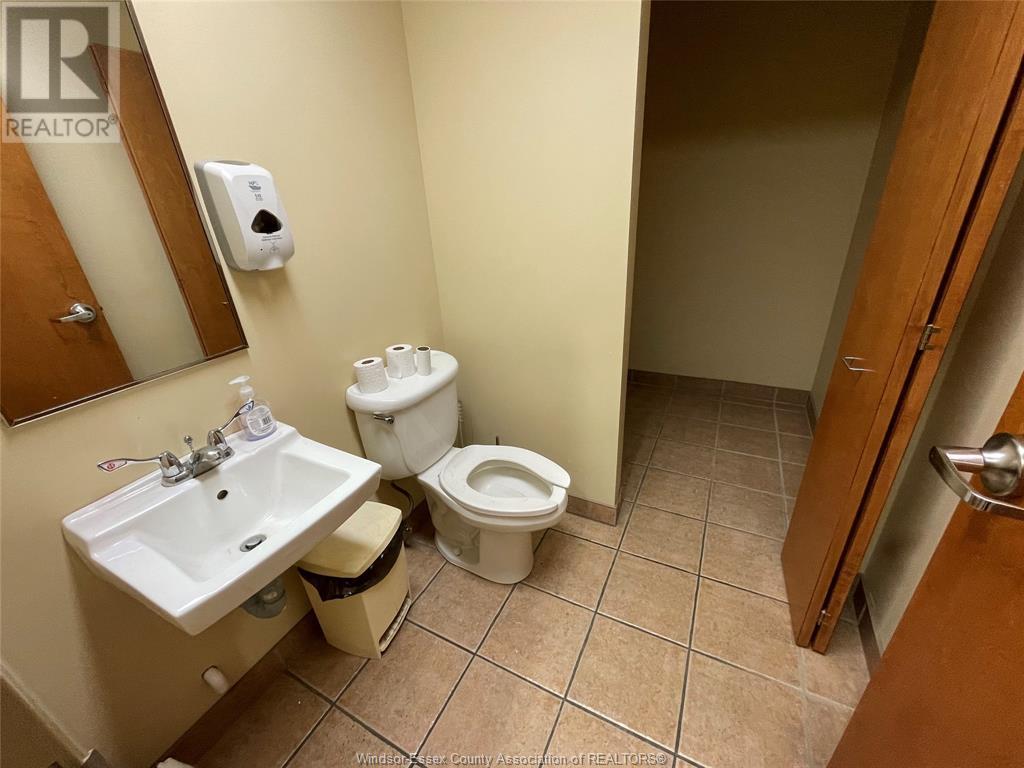 Photo 3 of 2109 Ottawa Street Unit 1550, Windsor ON