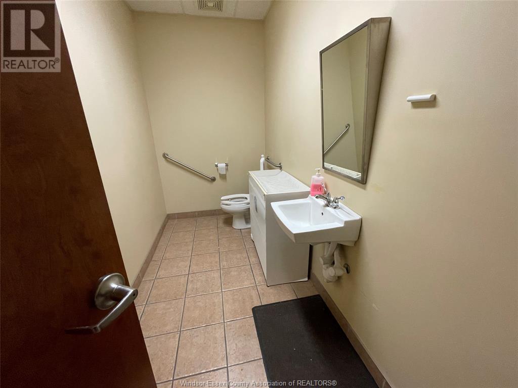 Photo 7 of 2109 Ottawa Street Unit 1550, Windsor ON