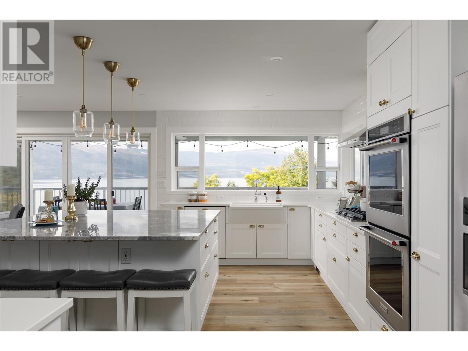  11935 Okanagan Centre Road West, Lake Country