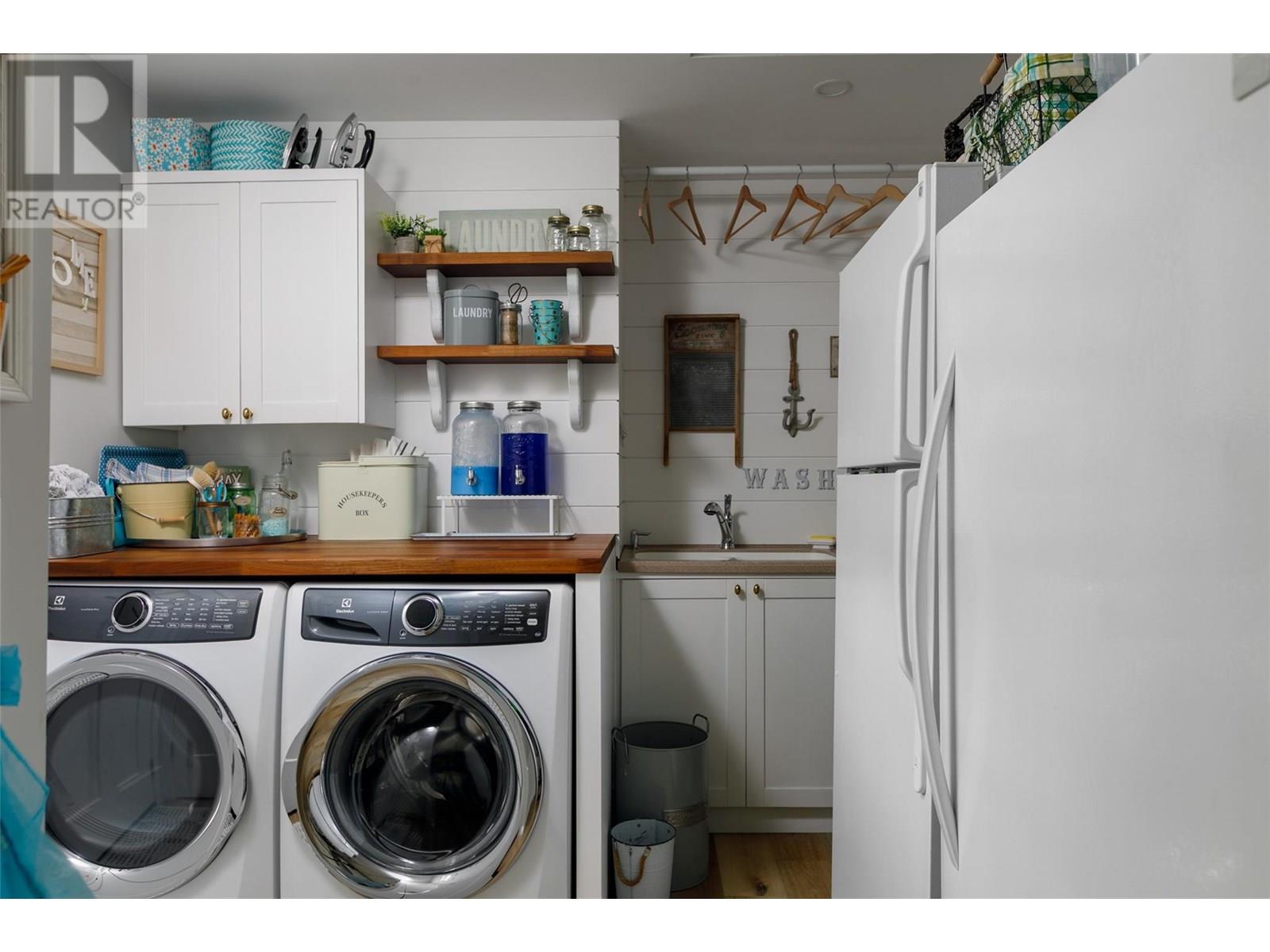  11935 Okanagan Centre Road West, Lake Country