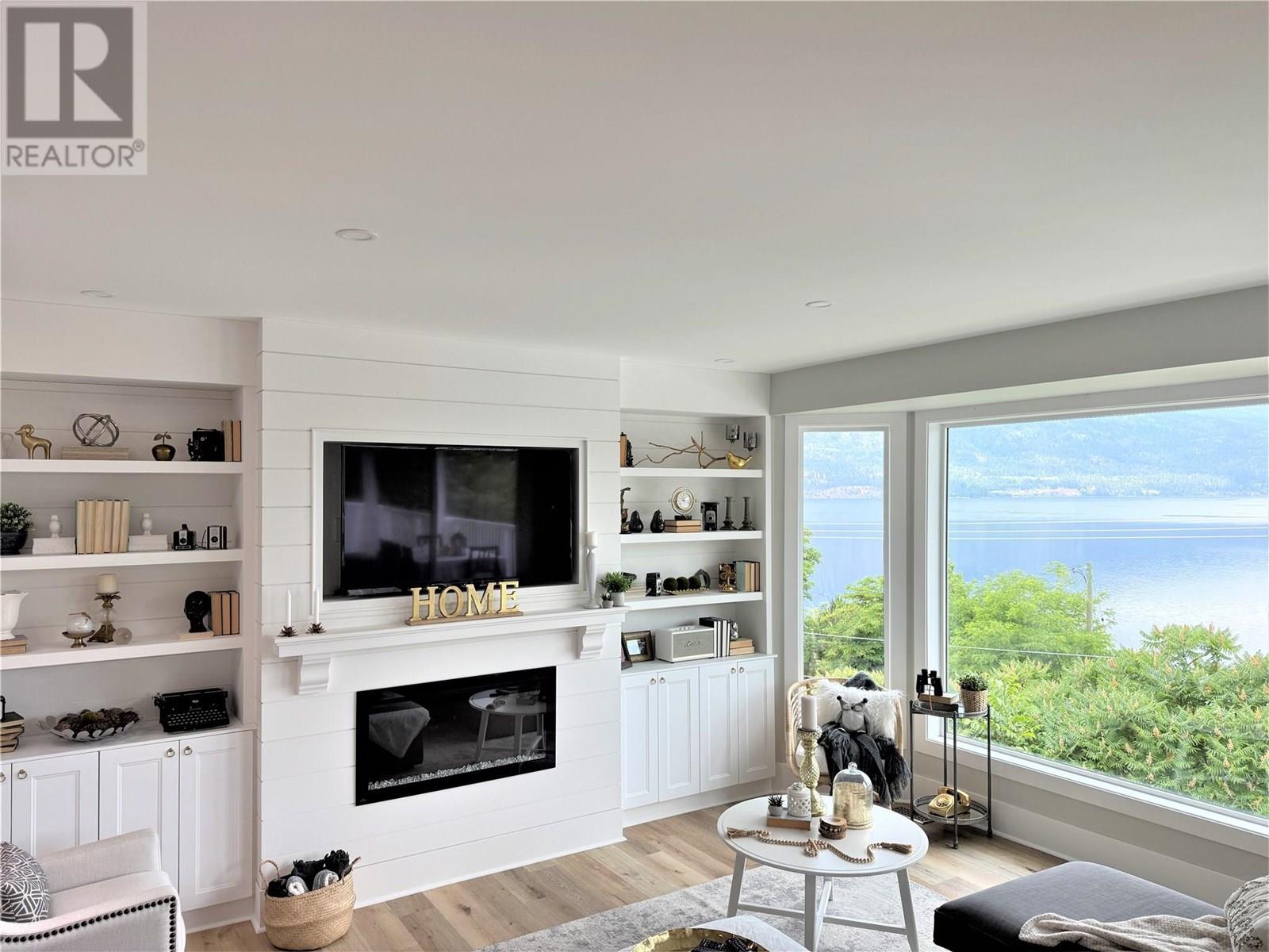  11935 Okanagan Centre Road West, Lake Country