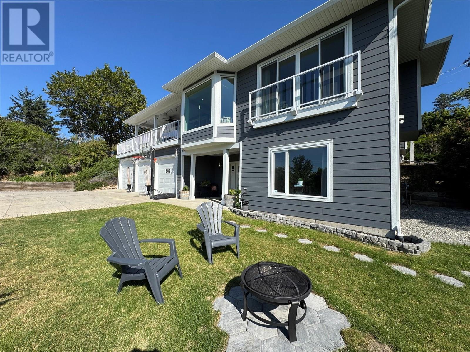  11935 Okanagan Centre Road West, Lake Country