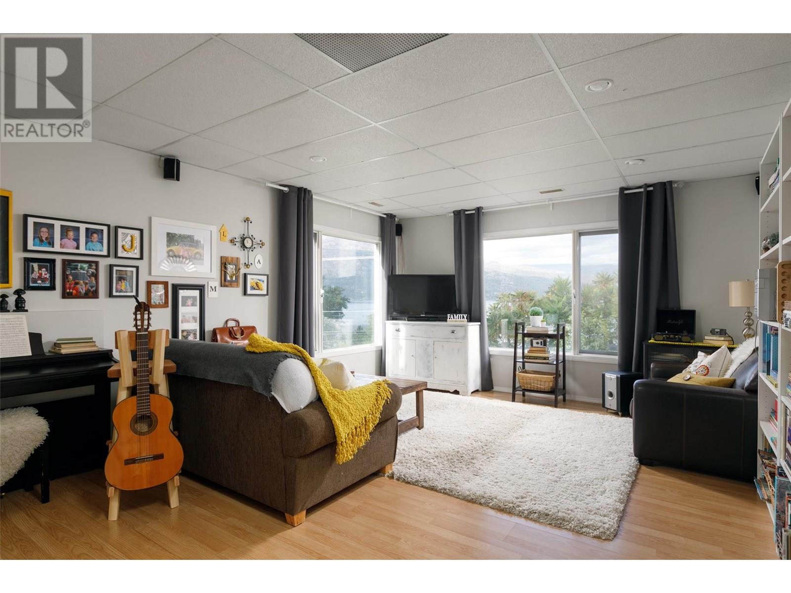  11935 Okanagan Centre Road West, Lake Country