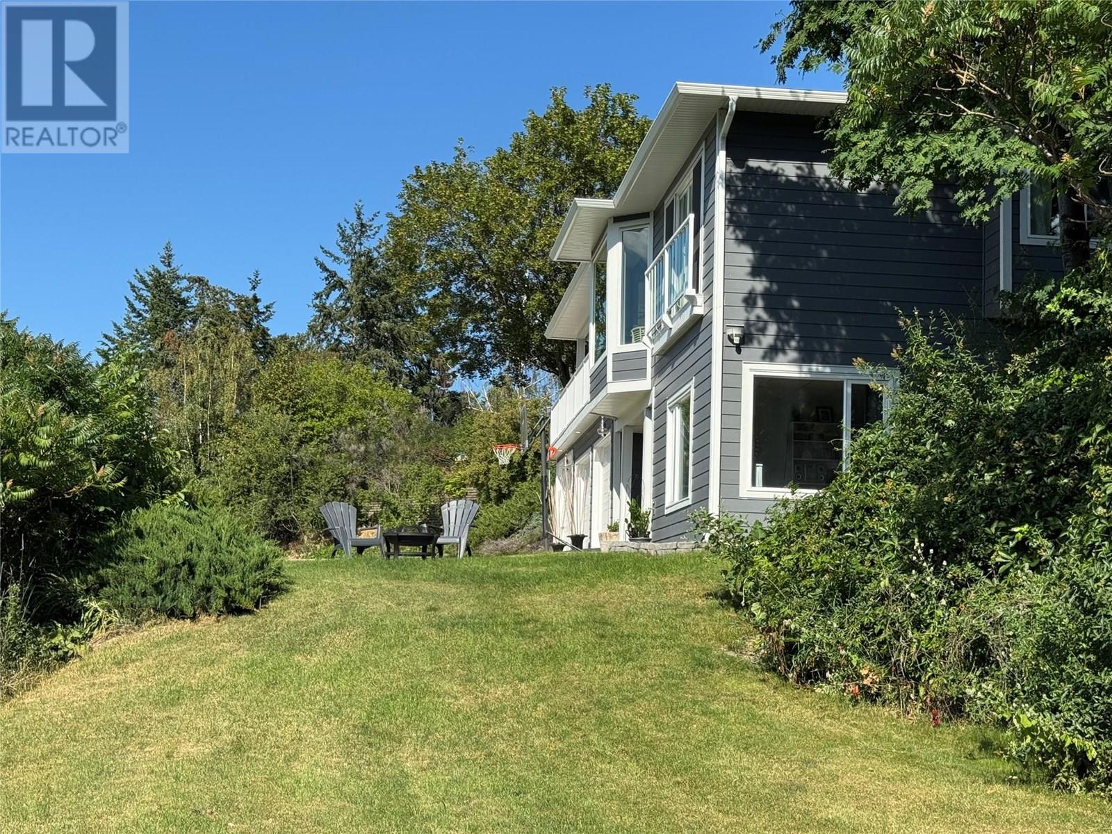  11935 Okanagan Centre Road West, Lake Country